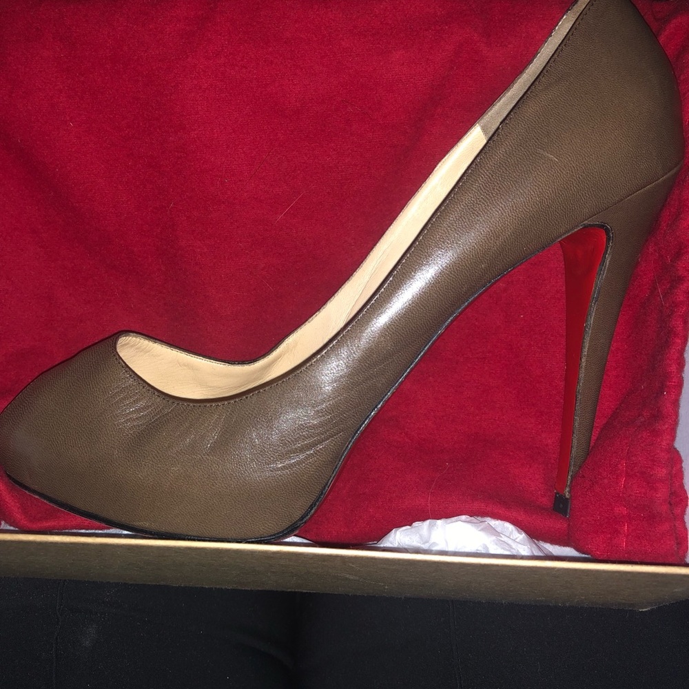 SOLD***Christian Louboutin Brown Women’s